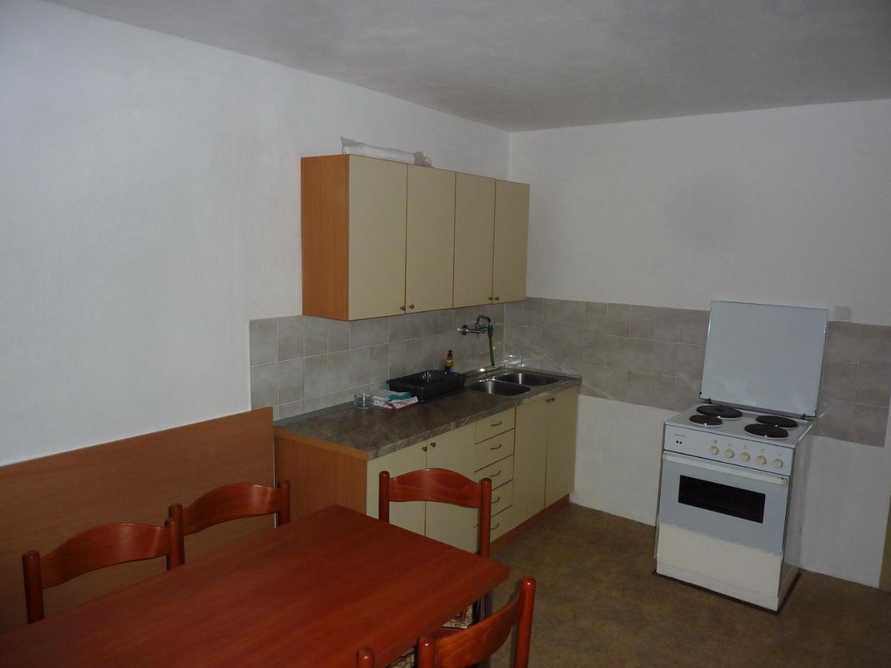 Rose - Apartmani Janovic Lustica Exterior photo